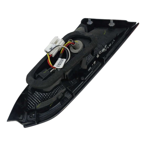 Lanterna Traseira Direita Versa 2022 2023 2024 C/detalhe