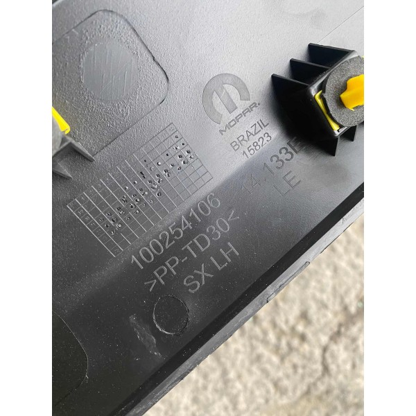 Borrachão Porta Traseira Esquerda Strada Volcano 2022 2023