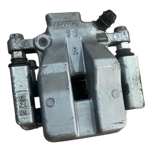 Pinça De Freio Traseira Direita Corolla Cross 2022 A 2024