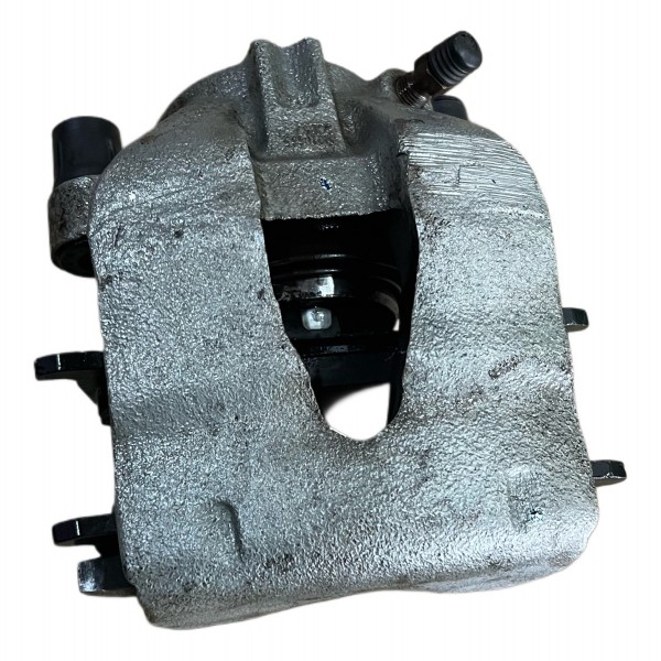 Pinça De Freio Dianteiro Esquerda Polo Virtus 2018 A 2022